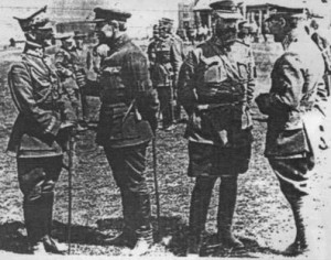 Встреча Головного Атамана Армии УНР Симона Петлюры (второй слева) с польским генералом Лисовским, 1920 г.